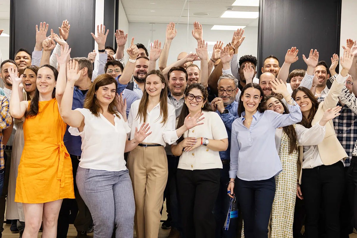 ERNI's tweet image. 🌱 A well-tended garden flourishes when conditions are right. Leadership works the same way.

No technology can compensate for weak leadership. We invest in developing the people who guide our teams.

betterask.erni/leadership-mea…

#BetterAskERNI #Leadership #PeopleFirst