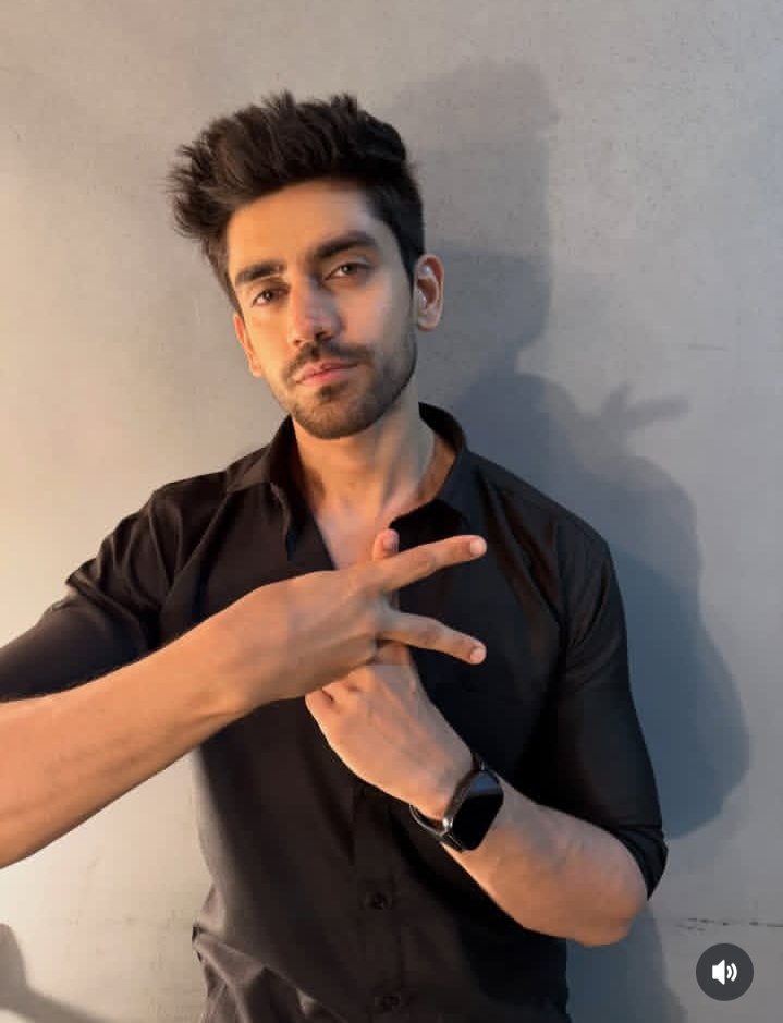 avinash_ki_nadia tweet media