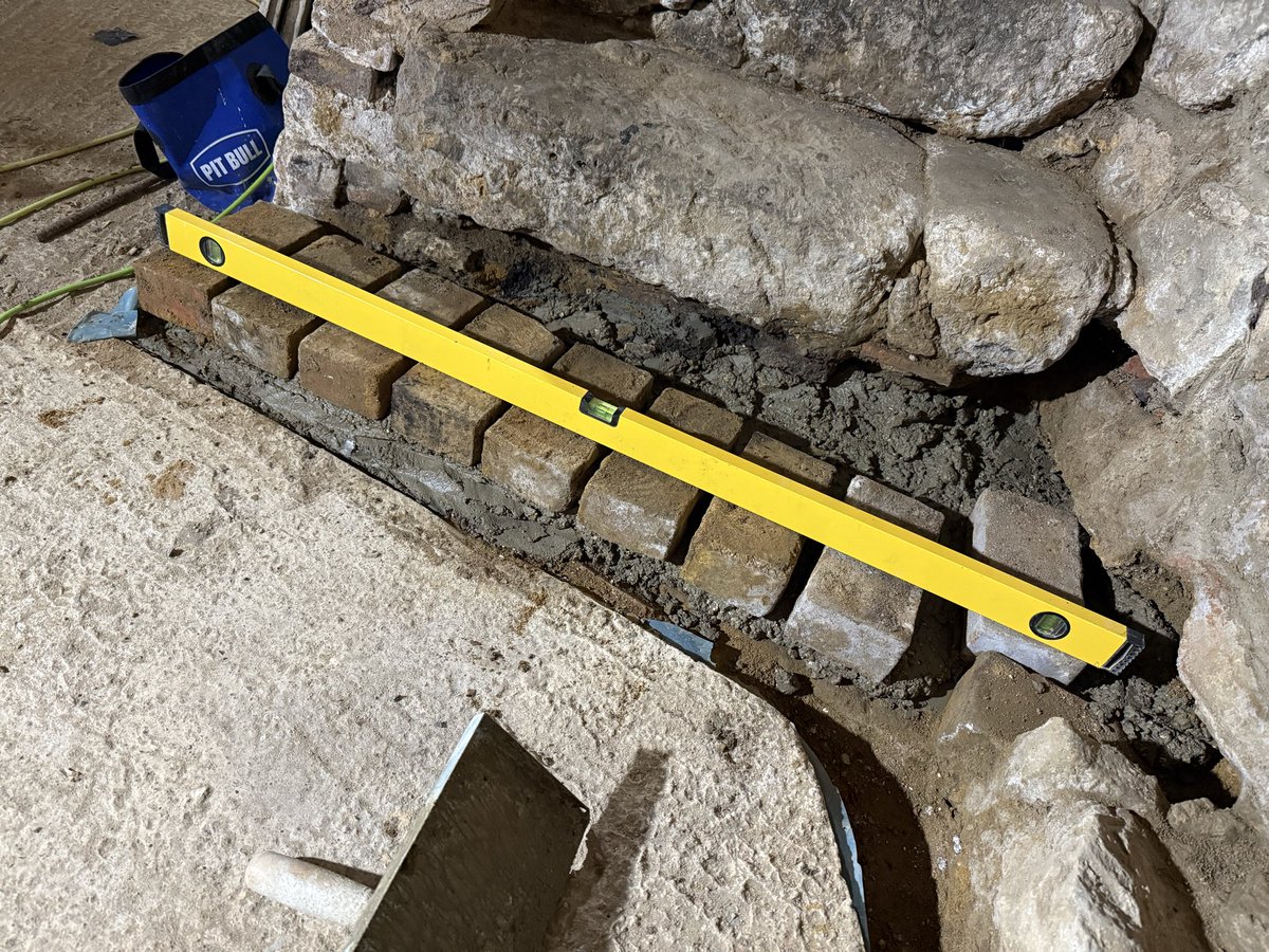TheUnderDungeon's tweet photo. I’m going to be a builder when I grow up 😎 https://t.co/47kfIz6TQ9