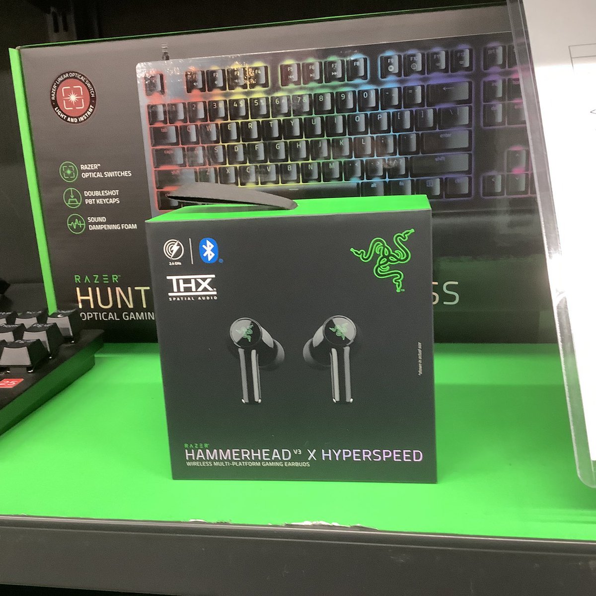 esp_nagasaki's tweet image. ＃Razer 低遅延/最大 35 時間のバッテリー持続時間の
ゲーミングイヤホン
『Hammerhead V3 X HyperSpeed』
￥13,980(税込)

4月10日発売✨再入荷いたしました！！