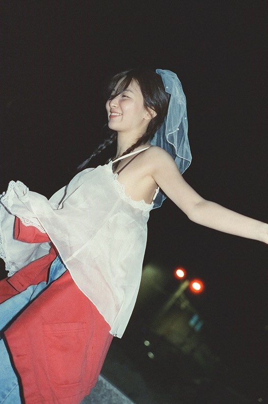 i love seulgi cosmic in eyes😘🐻👰‍♀️🇰🇷 tweet media