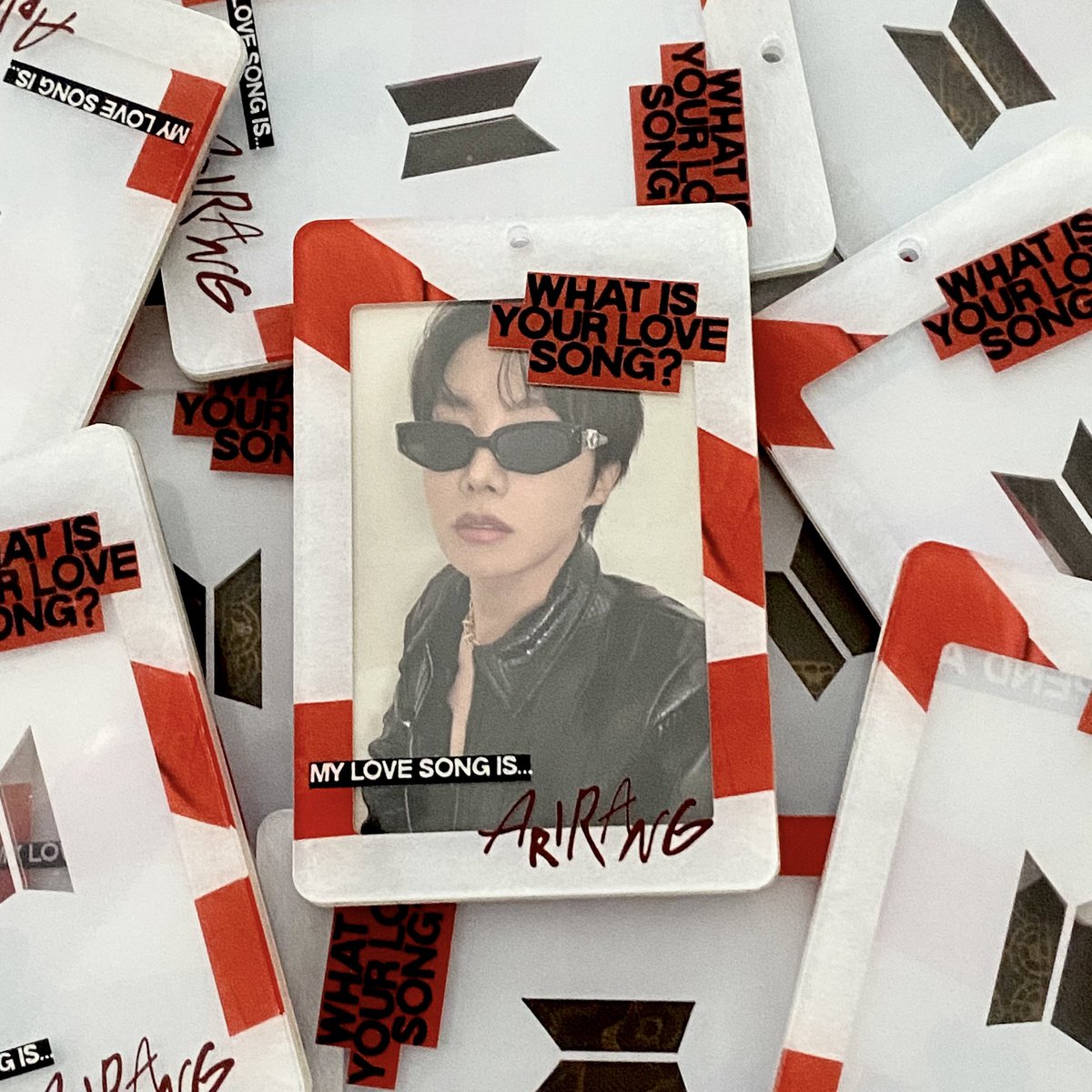 7seasonsph's tweet photo. arirang photocard holders are here 🫶

shipping will start after our spotify swimside schedule >< thank you! 💜 https://t.co/z2qT5wgWH2