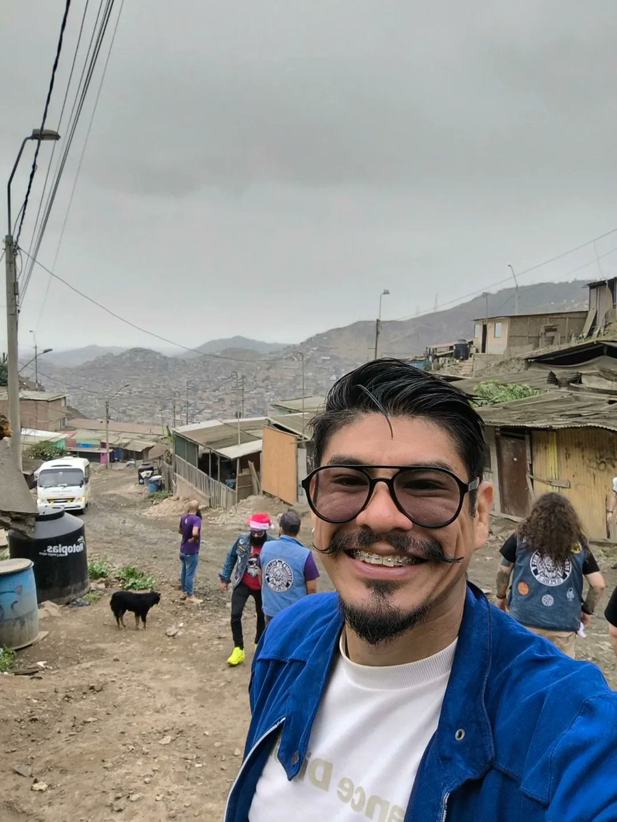 ikerdemoficial's tweet image. 1/2 Este es el Perú que a veces muchos prefieren ignorar. Tiene muchos problemas, pero también mucha ilusión, gente chambera y capaz de enfrentar los desafíos de la vida (créanme que vivir en lugares con una dura accesibilidad es prueba de ello)
#peru #realidad #estado #Gobierno