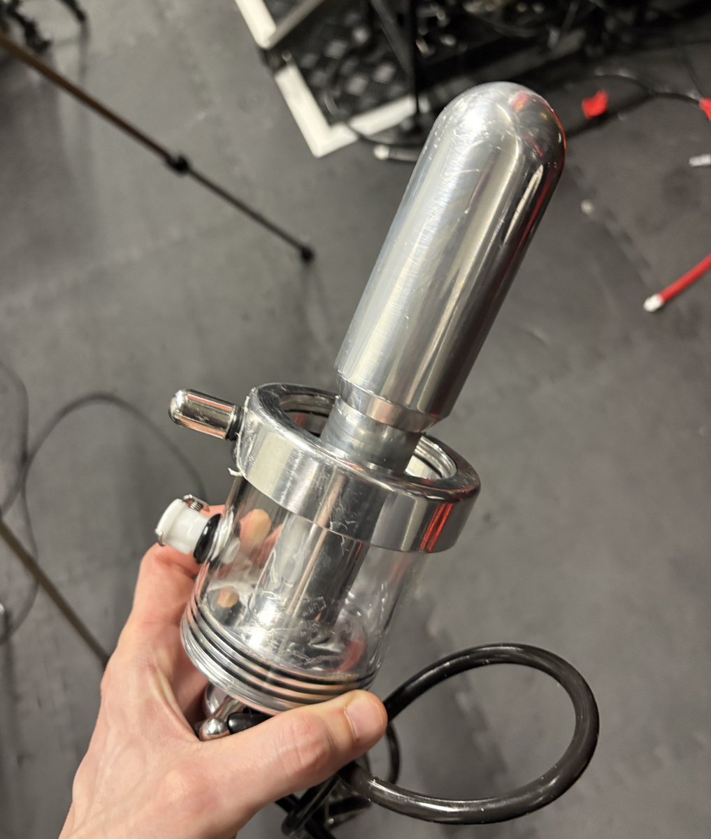 locked.in.rubber tweet media