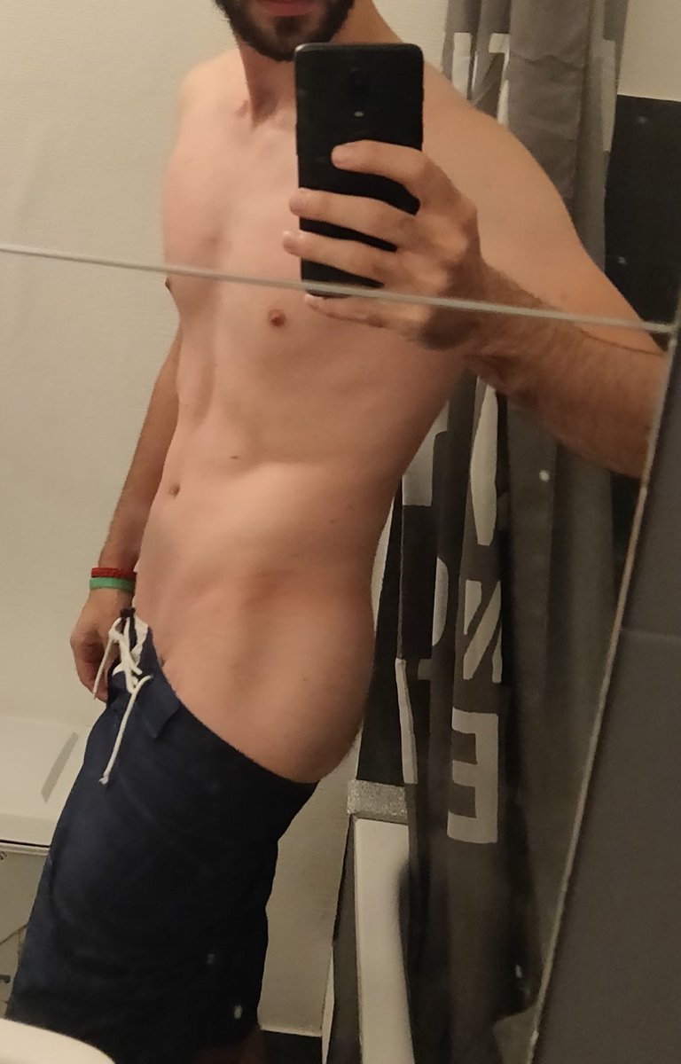 CumTributer tweet media