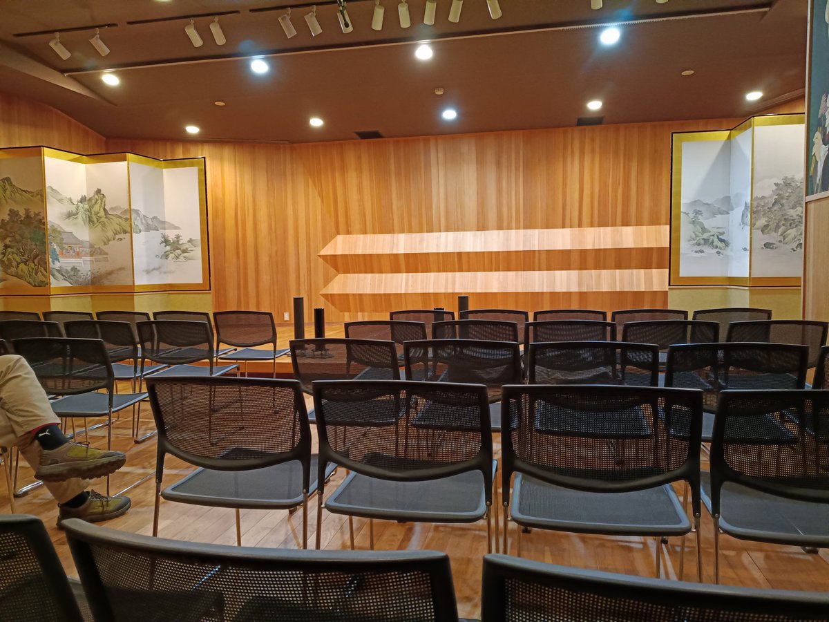 レコード鑑賞会。今日は100万円のカートリッジなんだそう。