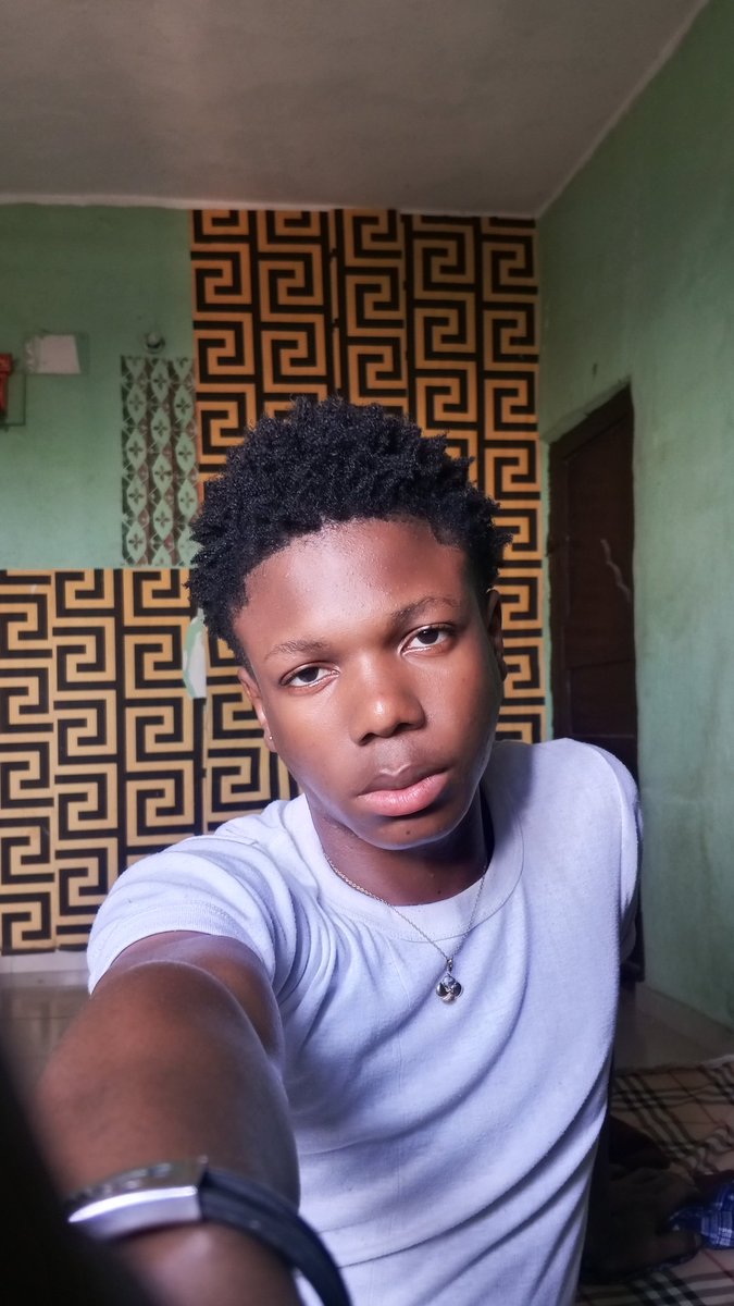candy__dan's tweet image. Don't just work on your physique, work on your facial look!!(Banging body, face of amadioah)
#fypシ #explorepage