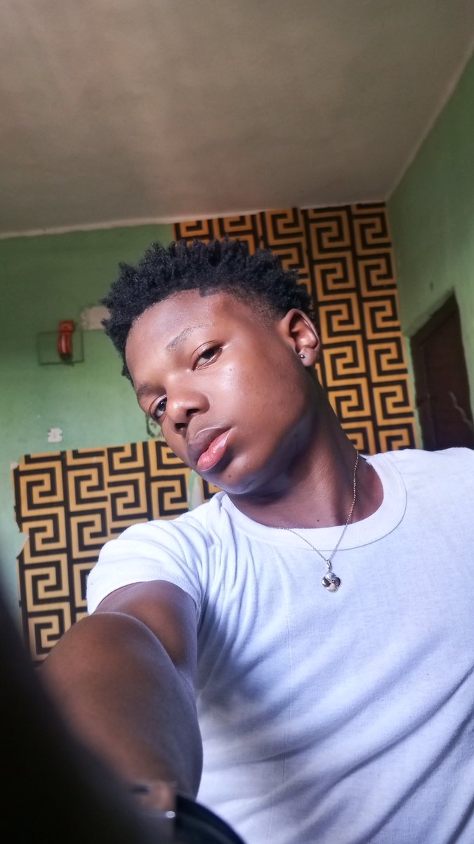 candy__dan's tweet image. Don't just work on your physique, work on your facial look!!(Banging body, face of amadioah)
#fypシ #explorepage