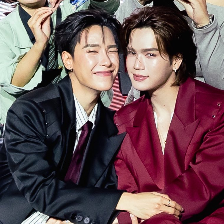 🌞🌛 𝙨𝙩𝙖𝙧𝙧𝙮𝙝𝙤𝙨𝙝𝙞 🌟✨ tweet media