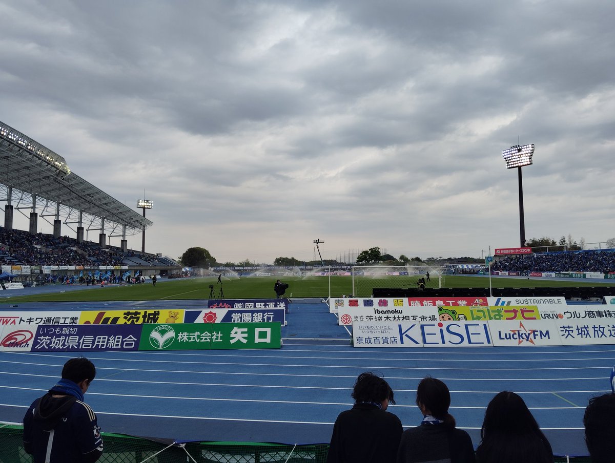 ファーヴニル隊長 tweet media