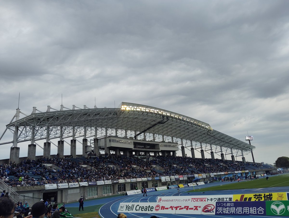 ファーヴニル隊長 tweet media