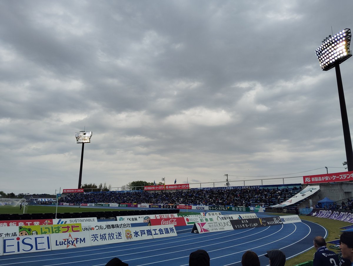 ファーヴニル隊長 tweet media