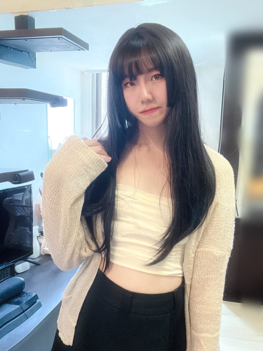 妍 tweet media