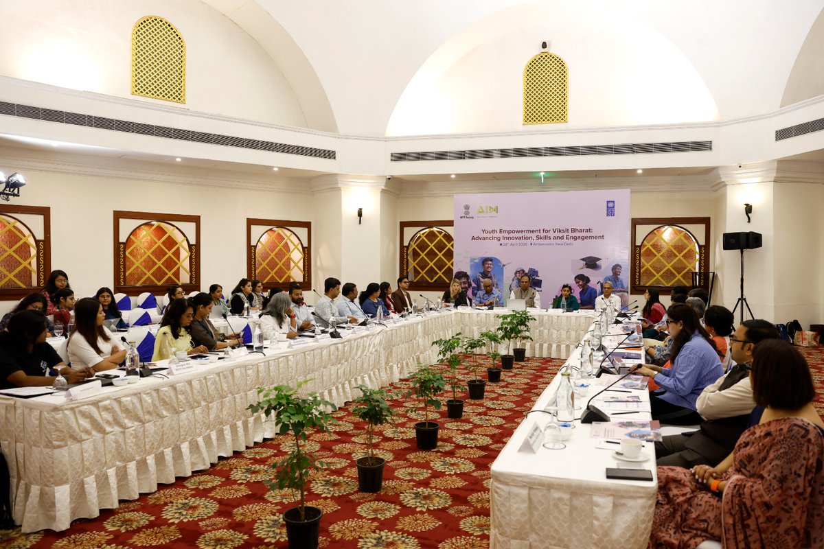 UNDP_India's tweet photo. What will it take to unlock the full potential of India’s young innovators and changemakers? 🚀

@UNDP_India and @AIMtoInnovate, NITI Aayog convened a roundtable on Youth Empowerment for Viksit Bharat to advance dialogue on skills, youth-led innovation, entrepreneurship, and meaningful engagement🗣️🚀

Partners from government, industry, philanthropy, youth organizations, and the innovation ecosystem came together to identify opportunities for collaboration, knowledge exchange, and action at scale🤝📚

#YouthEmpowerment