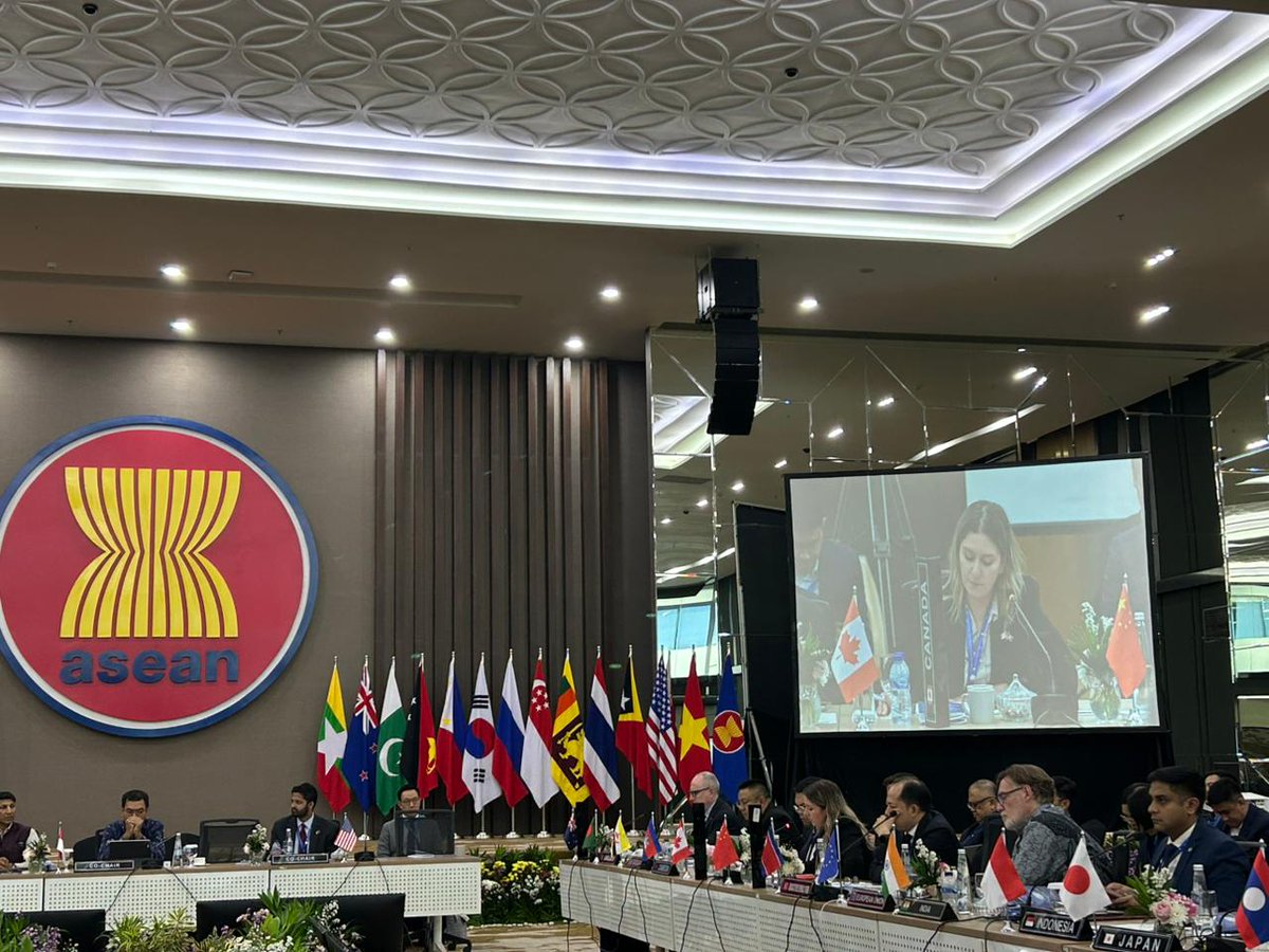 Canada-ASEAN tweet media