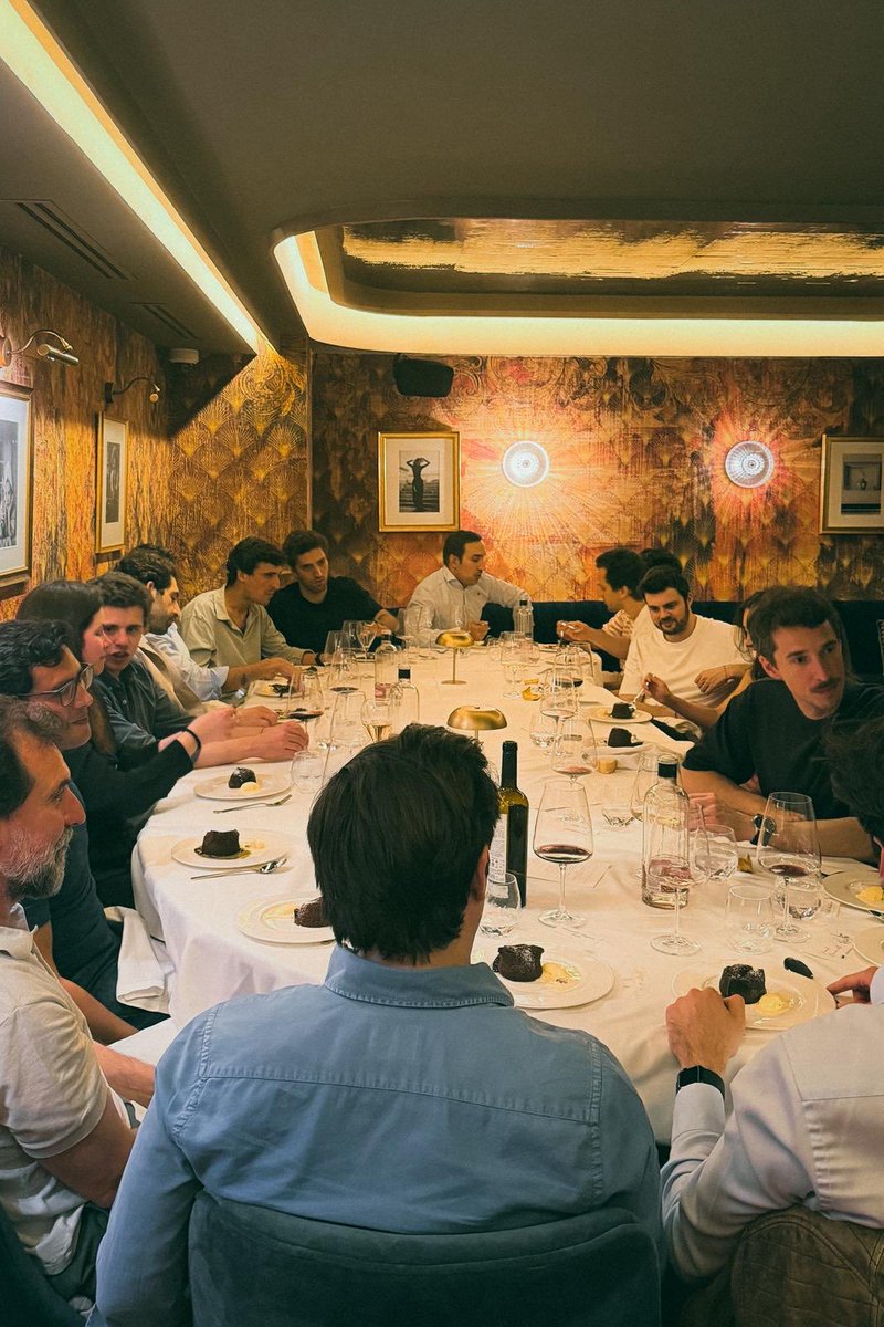 EdgarVisi's tweet photo. hosted a private dinner with #Hedosophia last night in Madrid. best founders &amp; operators in Southern Europe in one room. what a crew. https://t.co/QzHVW2gC1E