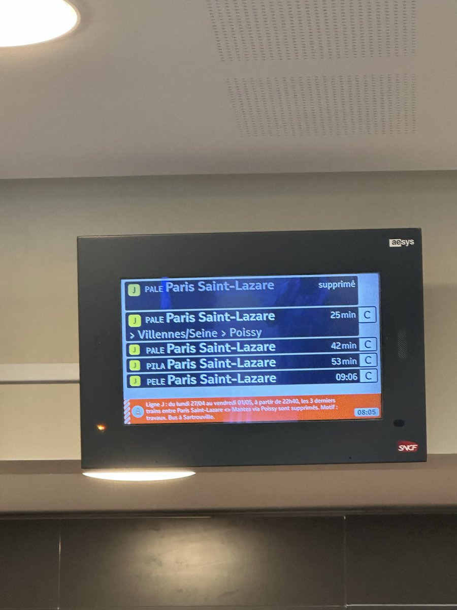 Anne_Dns's tweet photo. Bonjour @vpecresse @LIGNEJ_SNCF combien de temps encore allons-nous subir des problèmes sur la ligne J axe Vernouillet - PSL ? 1 mois que l’on parle d’un pb d’exploitation, que des trains sont supprimés sans aucune annonce en gare. Et l’abonnement navigo augmente chaque année! https://t.co/CO1P8NOiqj