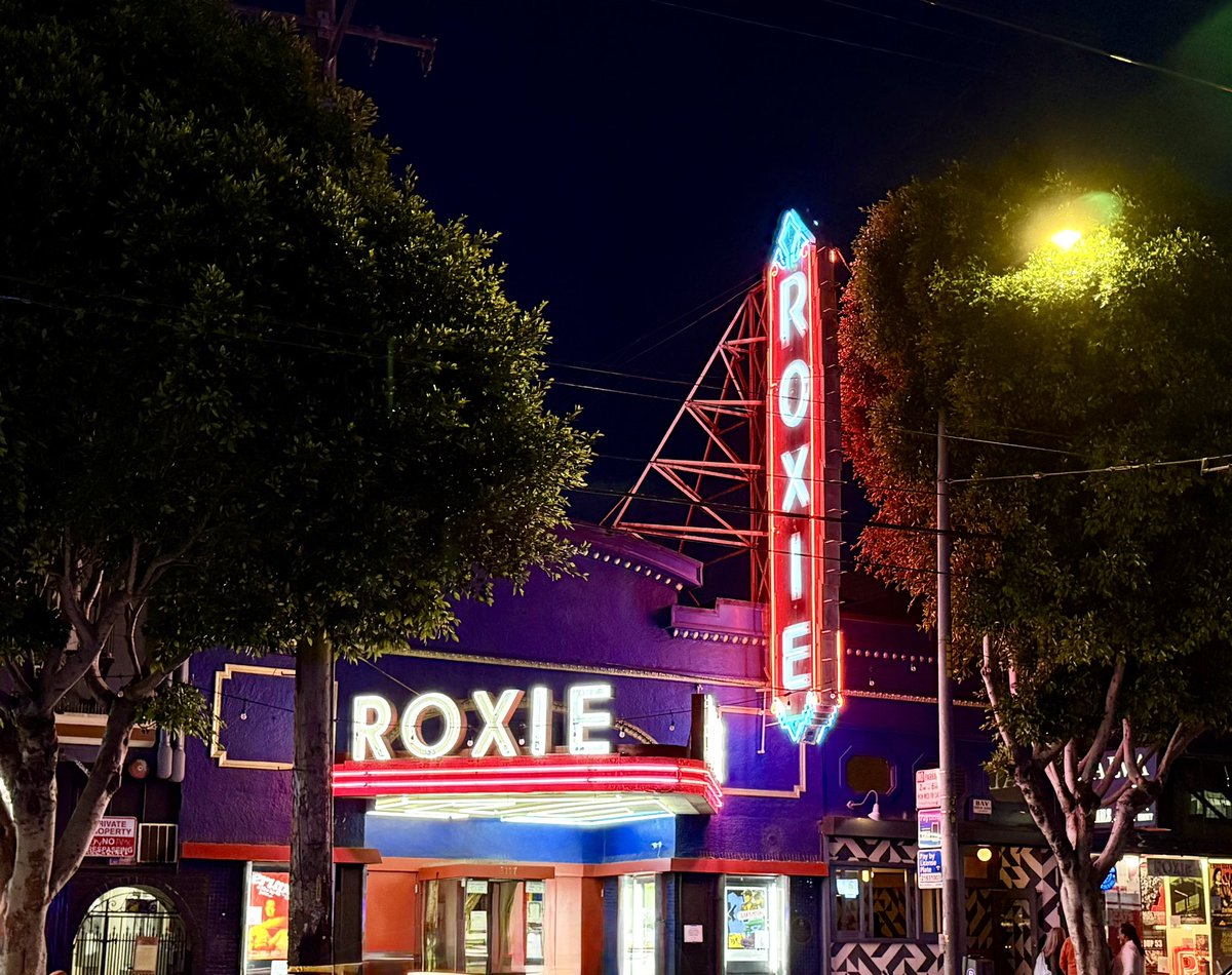 equipe86d's tweet photo. CHAN IS MISSING (1982) at the Roxie Cinema tonight with Wayne Wang in Q&amp;A with the original Roxie programmer who premiered the film back in ‘82, so good — I really love this film. https://t.co/LYkGqxwmEd