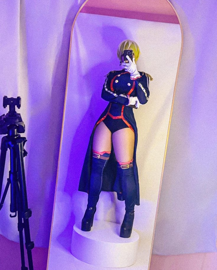 さきこ tweet media