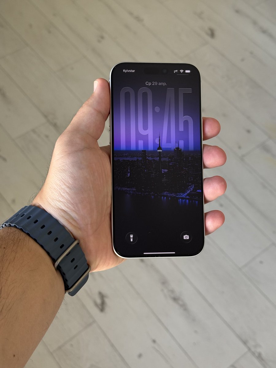 SpaceWall's tweet image. Perfect Deep Effect Wallpaper💜🖤 

👉🏻iPhone 17 Pro Max Lock Screen📲

#ipwall #ios26 #айос26 #wallspace #обои #iphone17pro #iphoneair #spacewall #4Kwallpaper #LockScreen #iphone16pro #Wallpapers #DepthEffect #iphone17 #ios18 #4k #iphone16 #iPhone17ProMax #spatialscenes