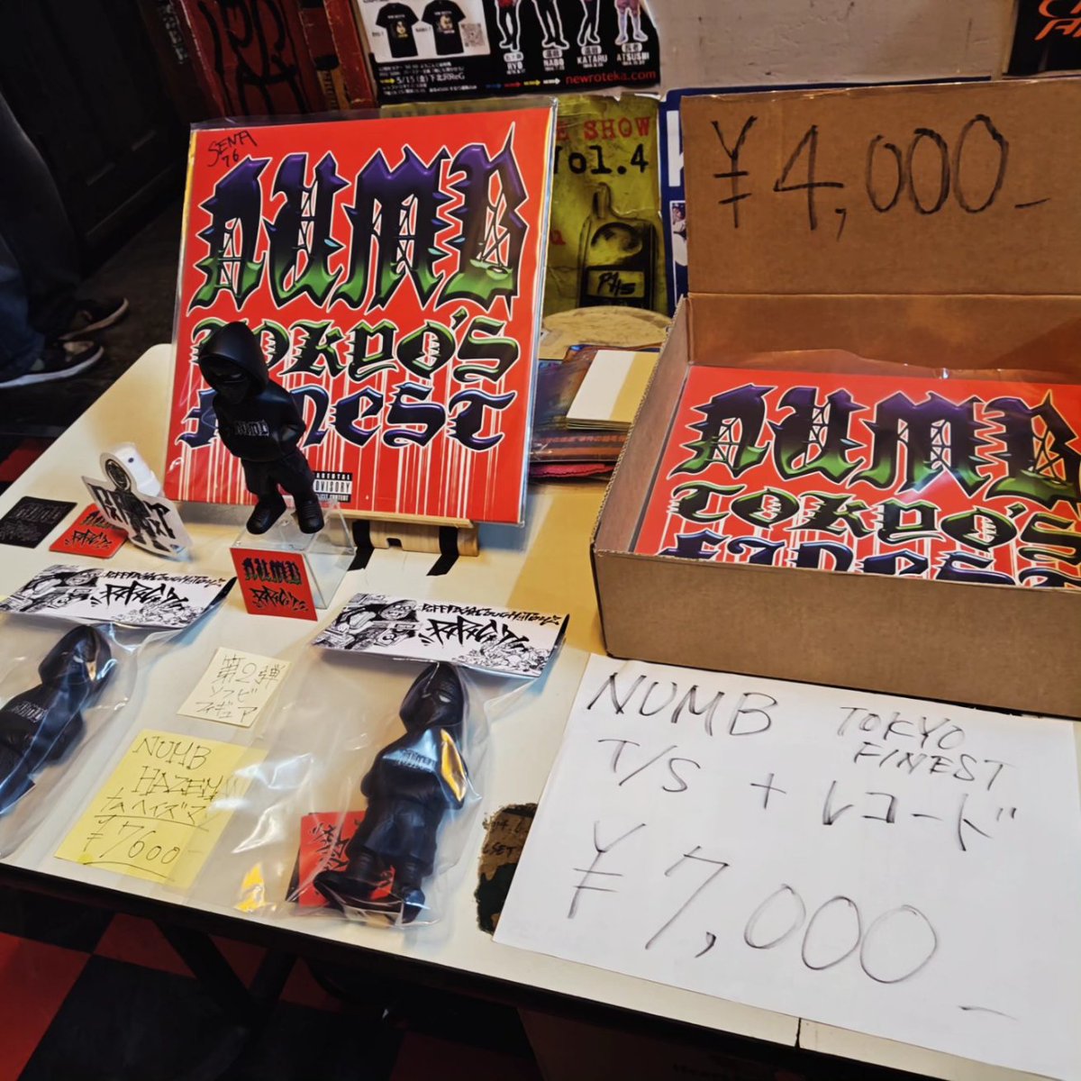 pxpxcxt's tweet photo. at 新宿ANTIKNOCK DOOR OPEN！

NUMB HAZEMAN 販売開始しました

是非お越しください https://t.co/ToqOFBJMIu