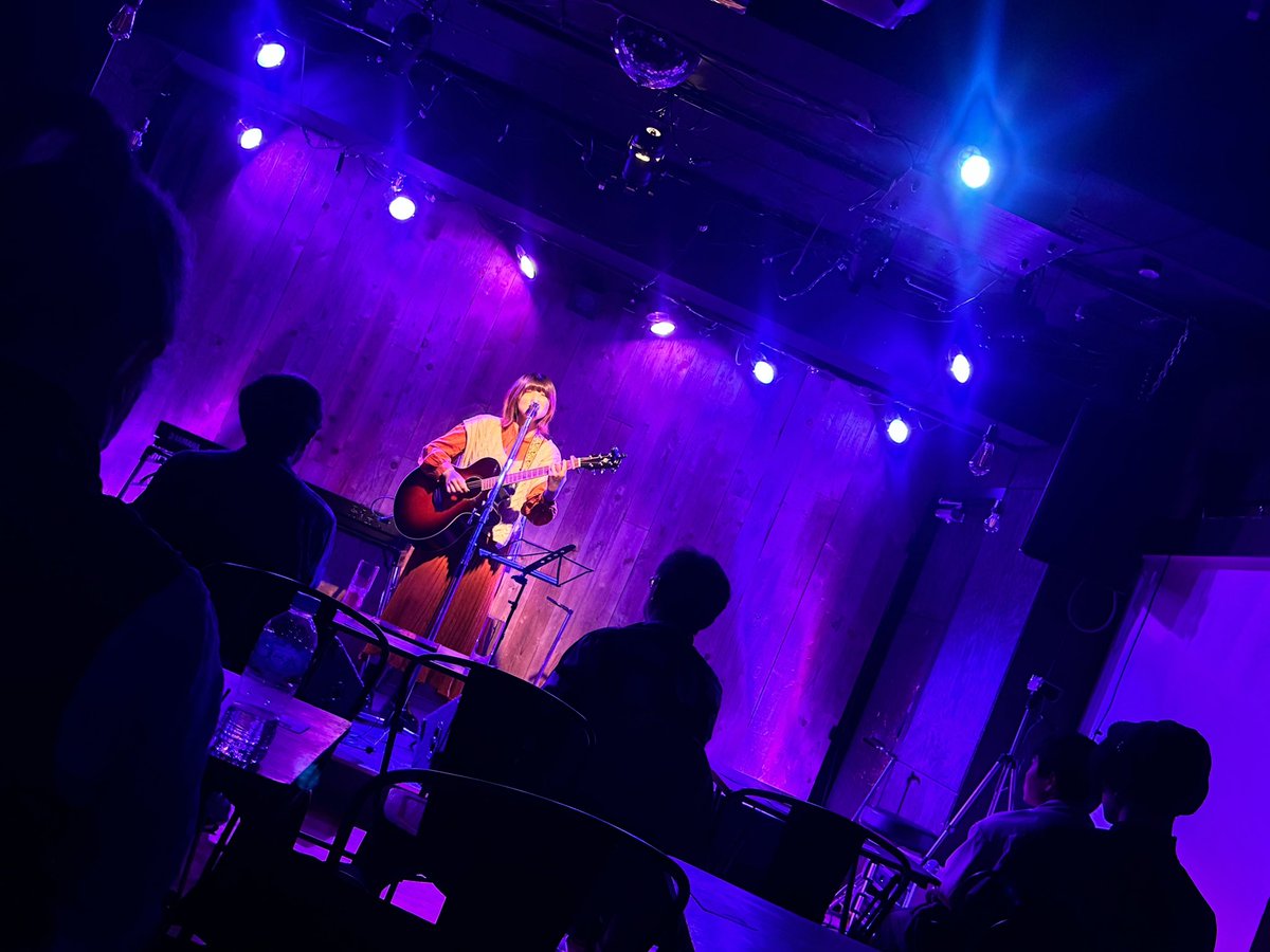 4/29（水祝・お昼）
@代官山NOMAD

聴いてくださった方、ありがとうございました！🌱

初めてのNOMAD、会場全体がとても暖かくて、すごく楽しかったです☺️

少しでも、毎日の力になるものをお渡しできてたら嬉しいです！

次は、5/3（日）渋谷gee-ge！
野崎藍さんの企画で、歌わせていただきます🌱