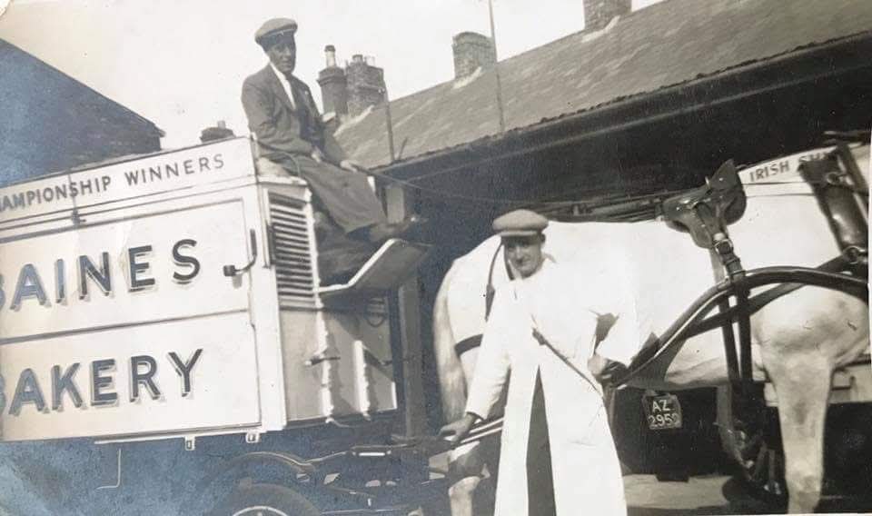 Ivycottagebaker's tweet image. Bread van picture of the day @WeirsSusan @oakroyd #bread #bakery #breid #history #heritage