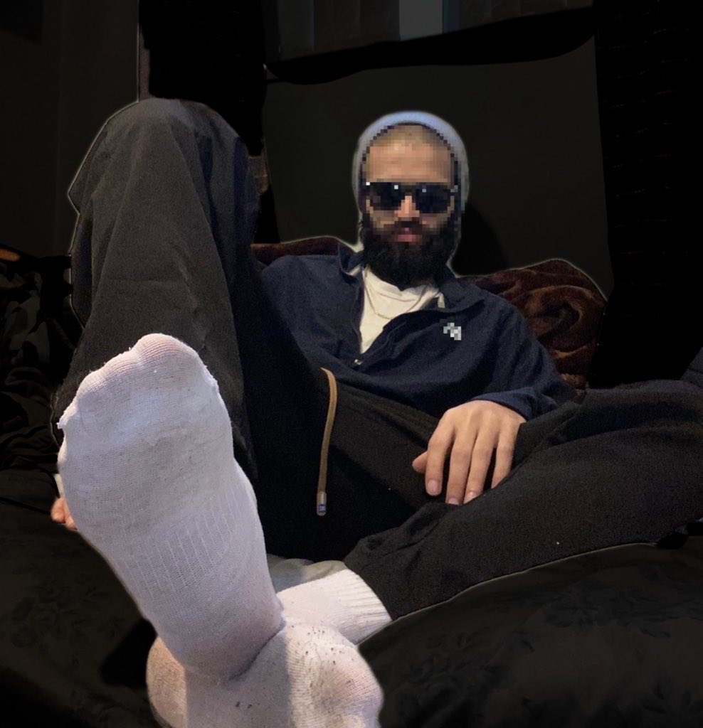 CashAlphaJamz's tweet photo. You are a tiny inferior which lives to send and be a good wallet for Arab Master Jamz 👑

Doing drains, calls, and customs right now and only approach if tribute ready 🏧

#footfetish #alphafeet #footmaster #feetvid #feetpic #malefeet #findom https://t.co/GIsN8EnaNS