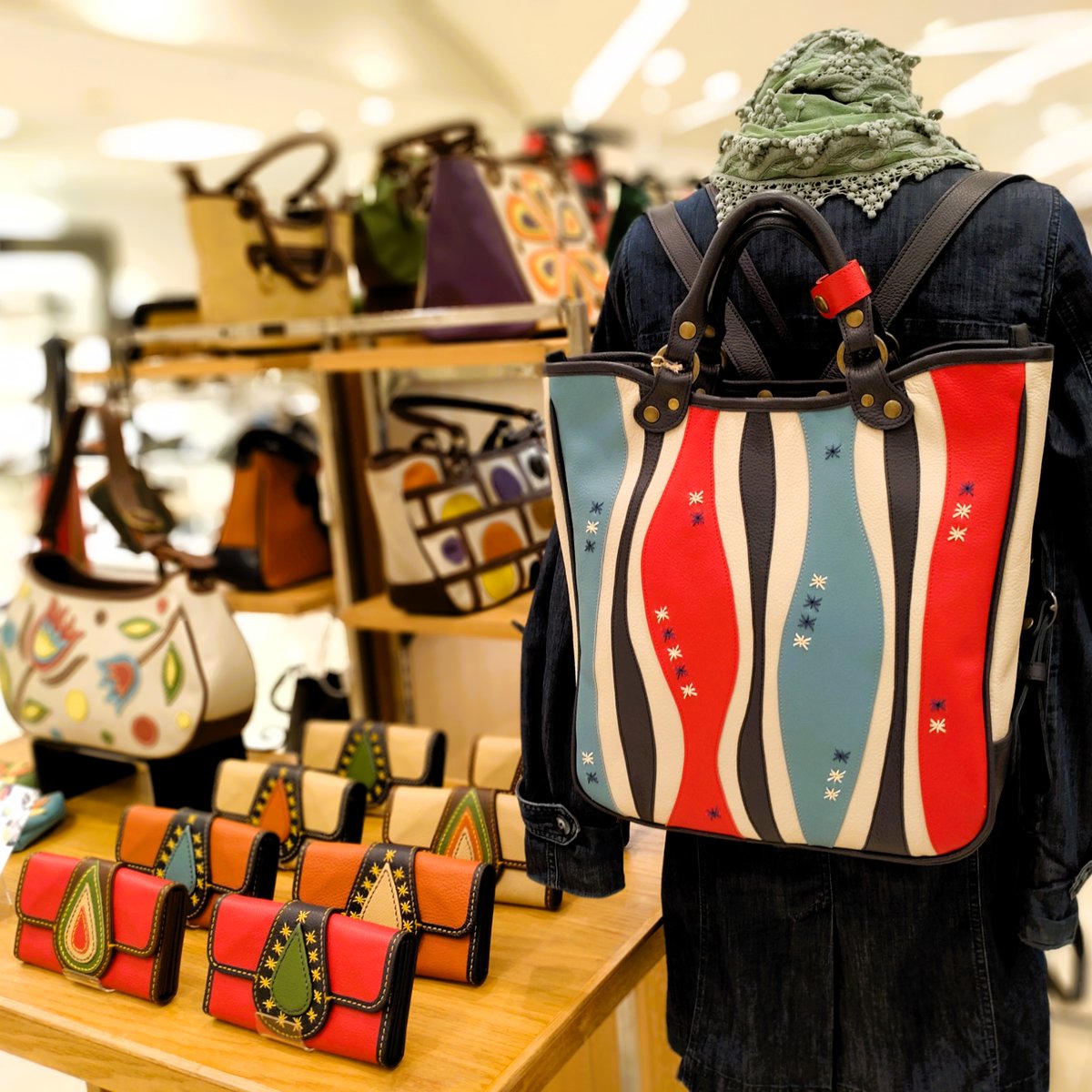 MARIMO_BAGS's tweet photo. 泉北タカシマヤ、ありがとうございました☆ https://t.co/monN2u0jQS https://t.co/vRoIVgLo9F