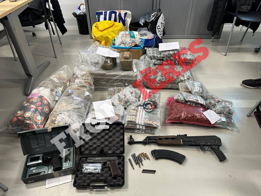 Frontières tweet media