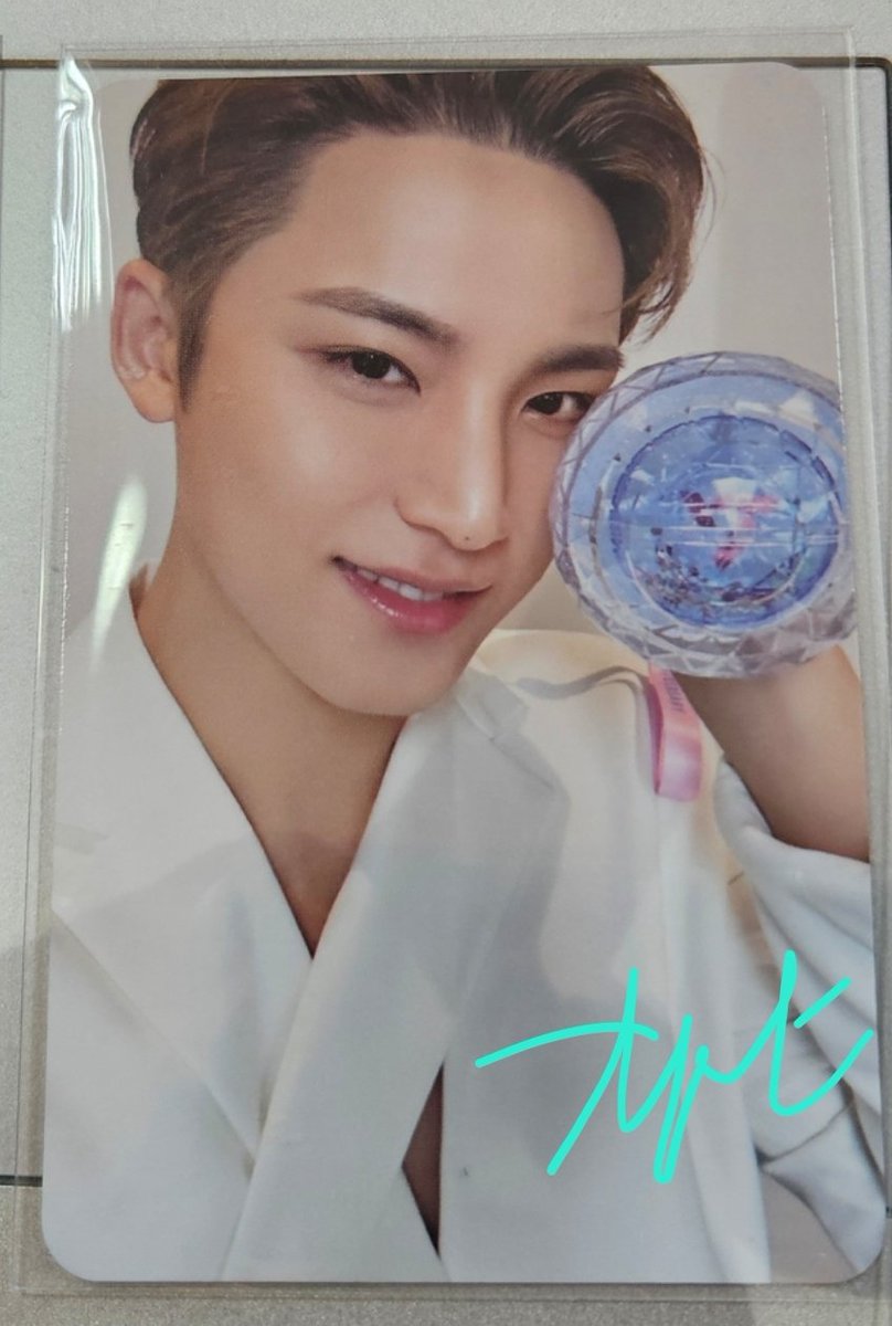April is not yet over and we have a sweet MG giveaway!

All registrants (partial and full) until April 30 11:59pm get a chance to win this Mingyu New_ Encore Caratzone PC + freebies. We will raffle 1 winner 🫶🏻

You're our Head11ner! 🩷🩵

Register here: cognitoforms.com/TableForThirte…