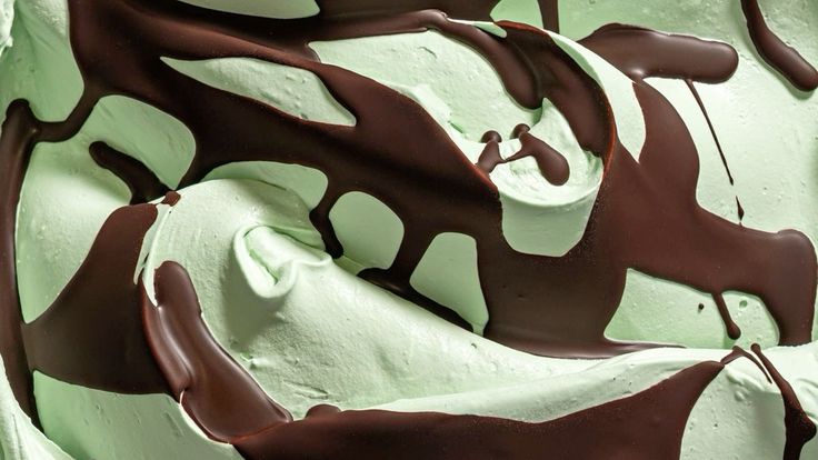 NiXintil's tweet photo. ˖ ݁♬⋆.˚𝄞 this or that 🍃🍫
💚🤎mint chocolate themed #foodpoll for #edtwt
⊹₊˚‧︵‿₊୨ᰔ୧₊‿︵‧˚₊⊹
#distractionpoll #edtwt #shedtwt #food #mintchoco #poll https://t.co/EQ2vA2f7iK