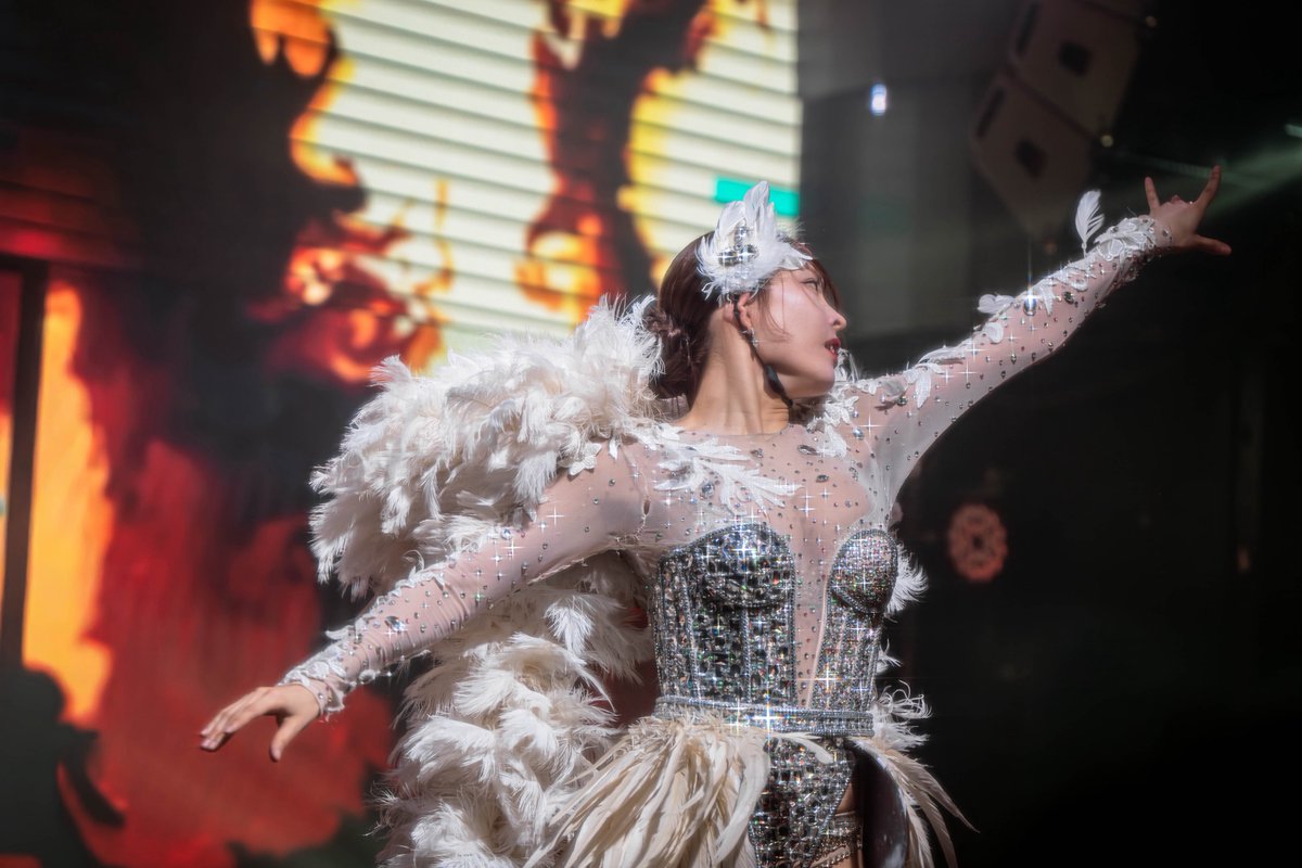 B_Kagamin's tweet photo. #63Angel
#バーレスク東京
#エンタメ活動を止めない

@sora_burlesque 

2026.4.27 https://t.co/mBGnr1SzL3