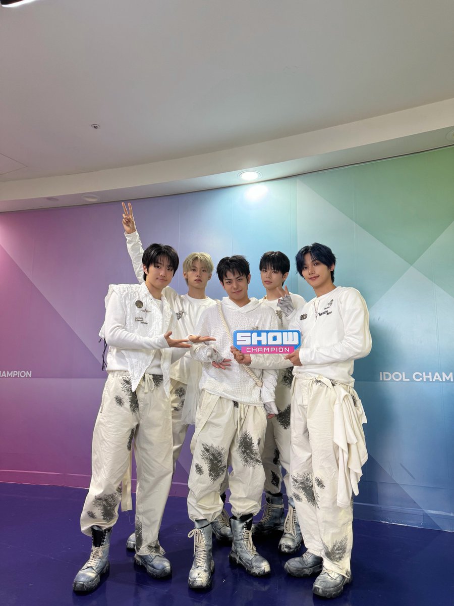 SHOWCHAMPION tweet media