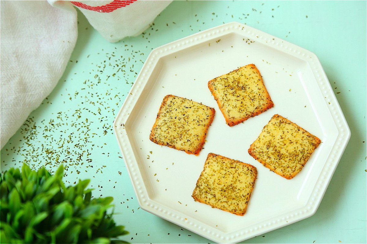 Валера tweet media