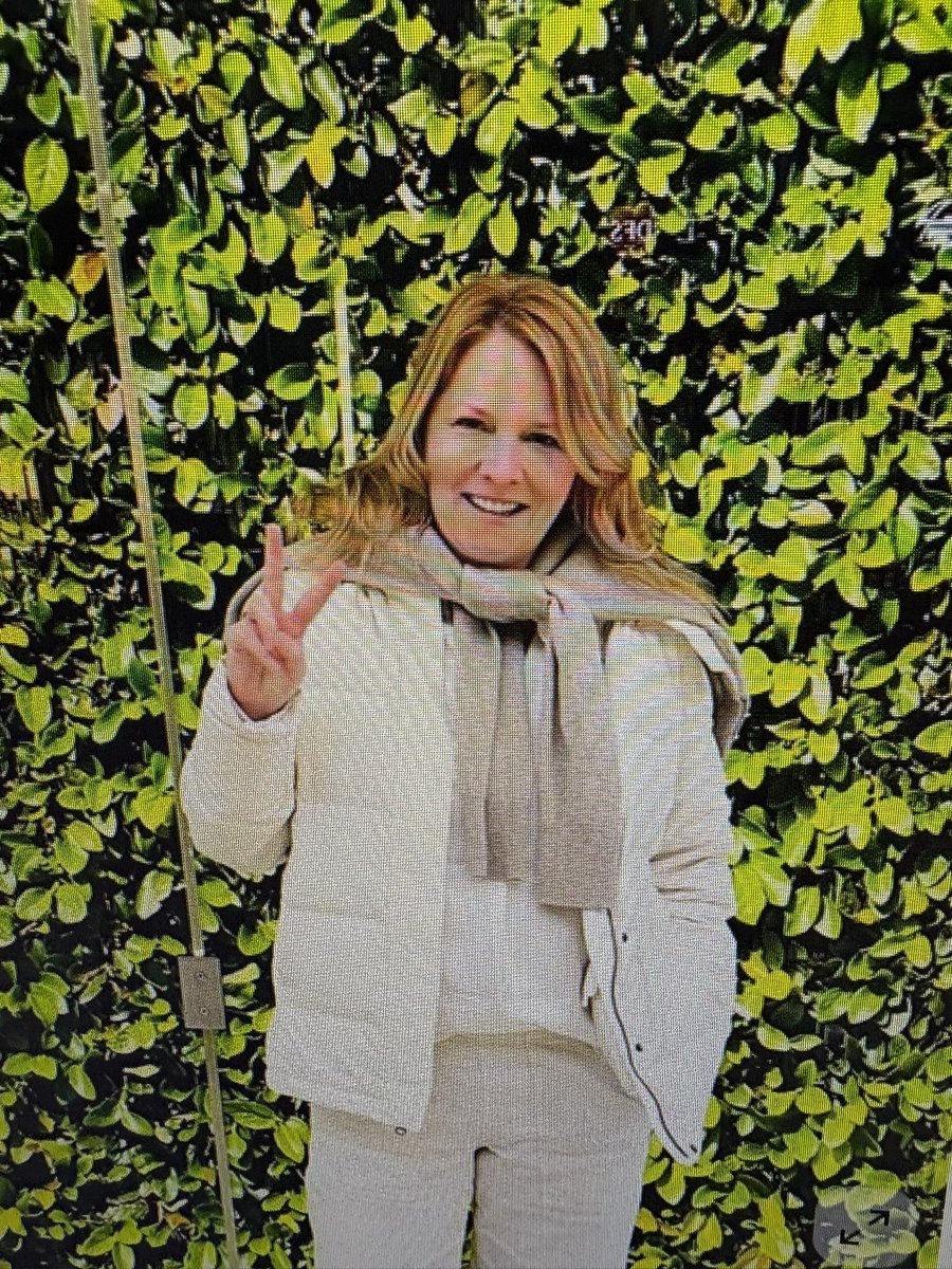 Our gorgeous Laurel Holloman such a sweetheart.♥️♥️