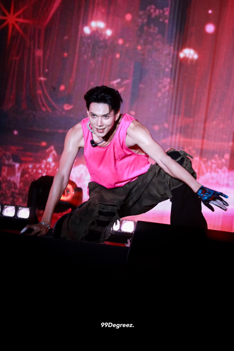 𝟵𝟵𝘿𝙚𝙜𝙧𝙚𝙚𝙯. tweet media