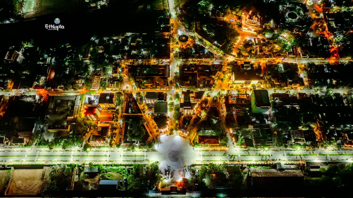 ETEmbassyISB's tweet image. Evening elegance in Dire Dawa—the historic heart of trade and connection.🇪🇹 
visitethiopia.et 
​#VisitEthiopia #DireDawa #NightView #DiredawaByNight