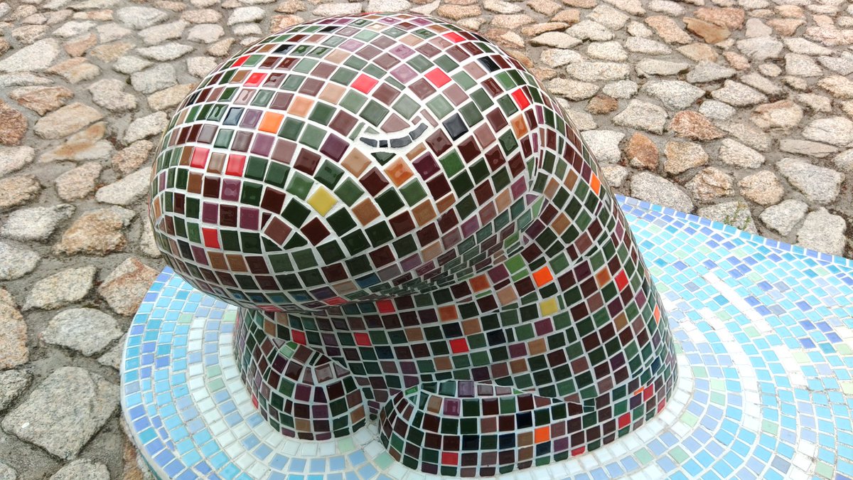 あげいも tweet media