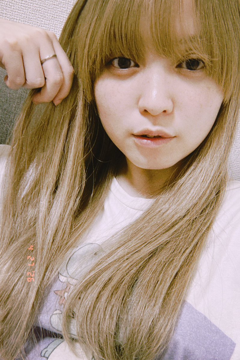 riria950825's tweet photo. エクステつけた👩🏼 https://t.co/mXl7V68TJ5