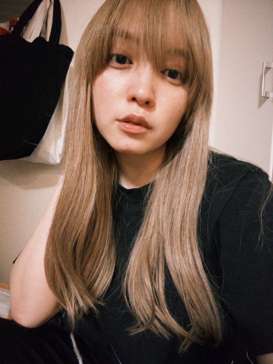 riria950825's tweet photo. エクステつけた👩🏼 https://t.co/mXl7V68TJ5