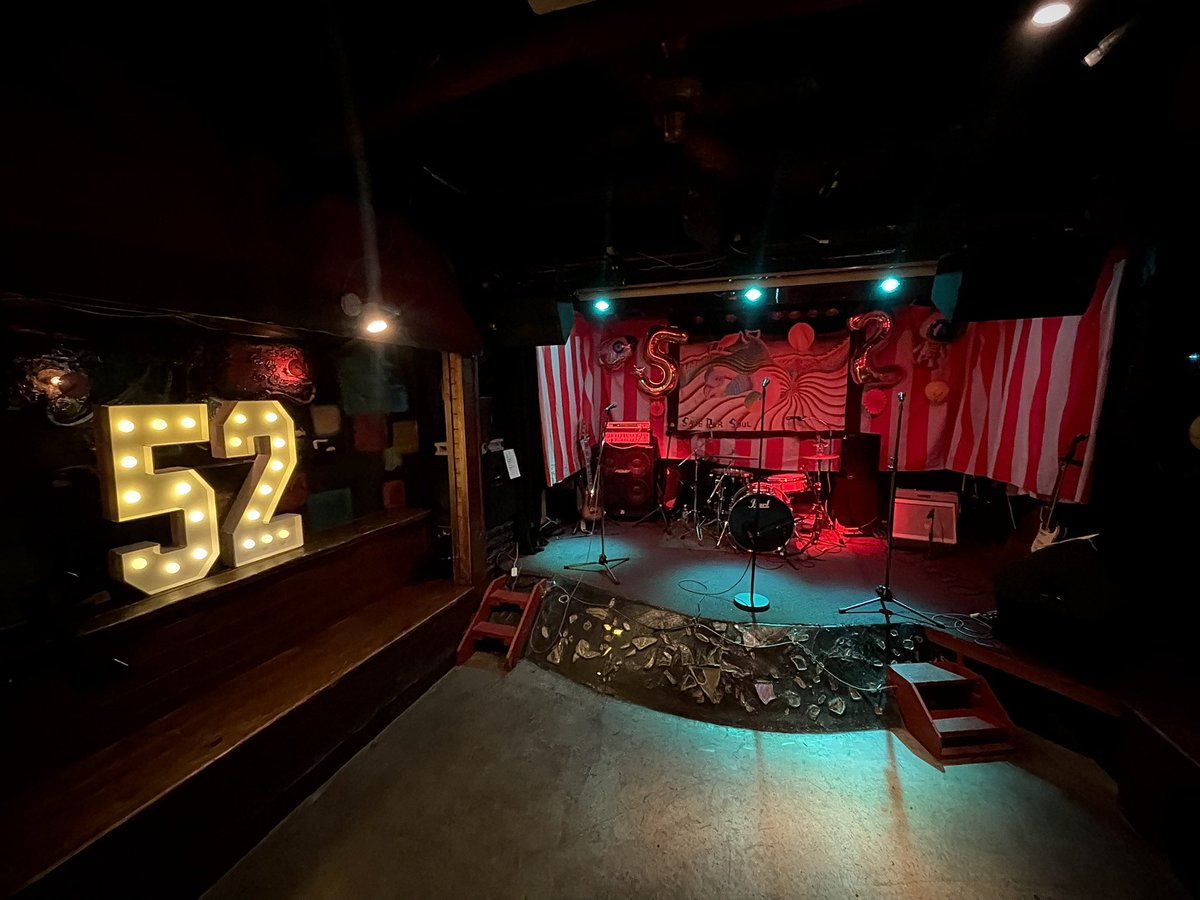MaiFml's tweet photo. 福生Chicken Shack @876chickenshack
今日で52周年おめでとうございます!!
DIYの素敵な外観内装居心地大好き
またBlackor... でも乾杯させてください🍻
📸 2026/04/25 MAI( Blackor... / @Blackor_jpn )
#福生ChickenShack #ChickenShack #福生チキンシャック #チキンシャック #NozΩ #Blackor... https://t.co/n4Kbvg2lhM