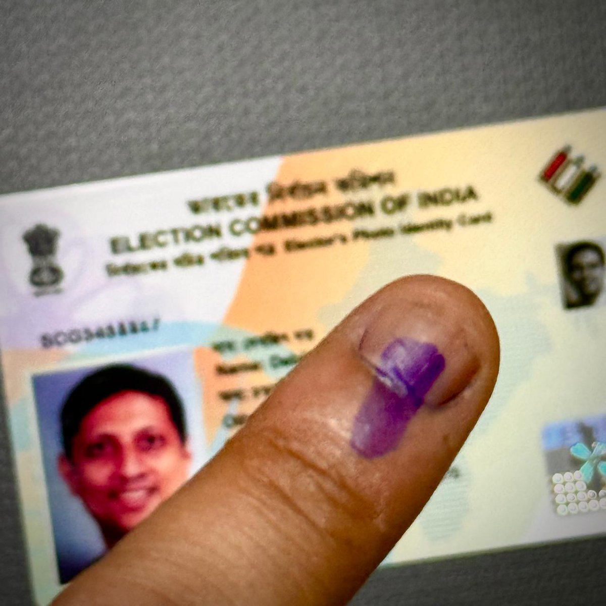 ITSdebjit's tweet photo. An inked finger from the West Bengal Assembly election—symbol of participation in one of the world’s largest democratic journeys. 93% turnout in Phase 1 reflects India’s scale and spirit. #InkOfDemocracy #WestBengalVotes #DemocracyTourism #IndiaVotes #IncredibleIndia #PeoplePower https://t.co/QFsxZwjwX0