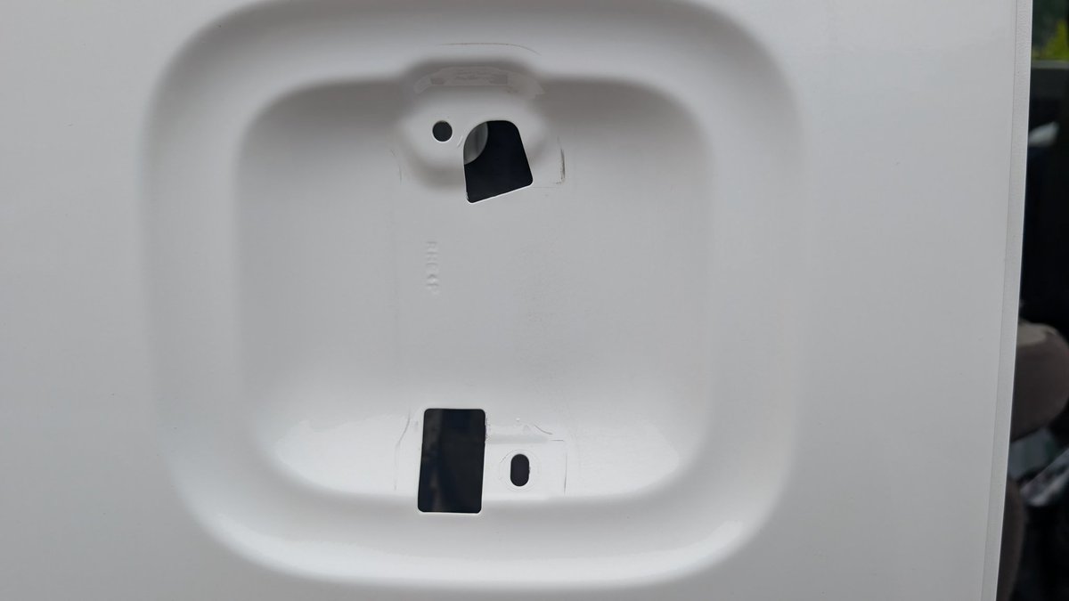 garagen_nims's tweet image. アウターハンドル外したついでにキレイにしました(*´ω｀*)

 #青空ガレージ
 #DIY
  #スズキエブリイ
 #DA17V