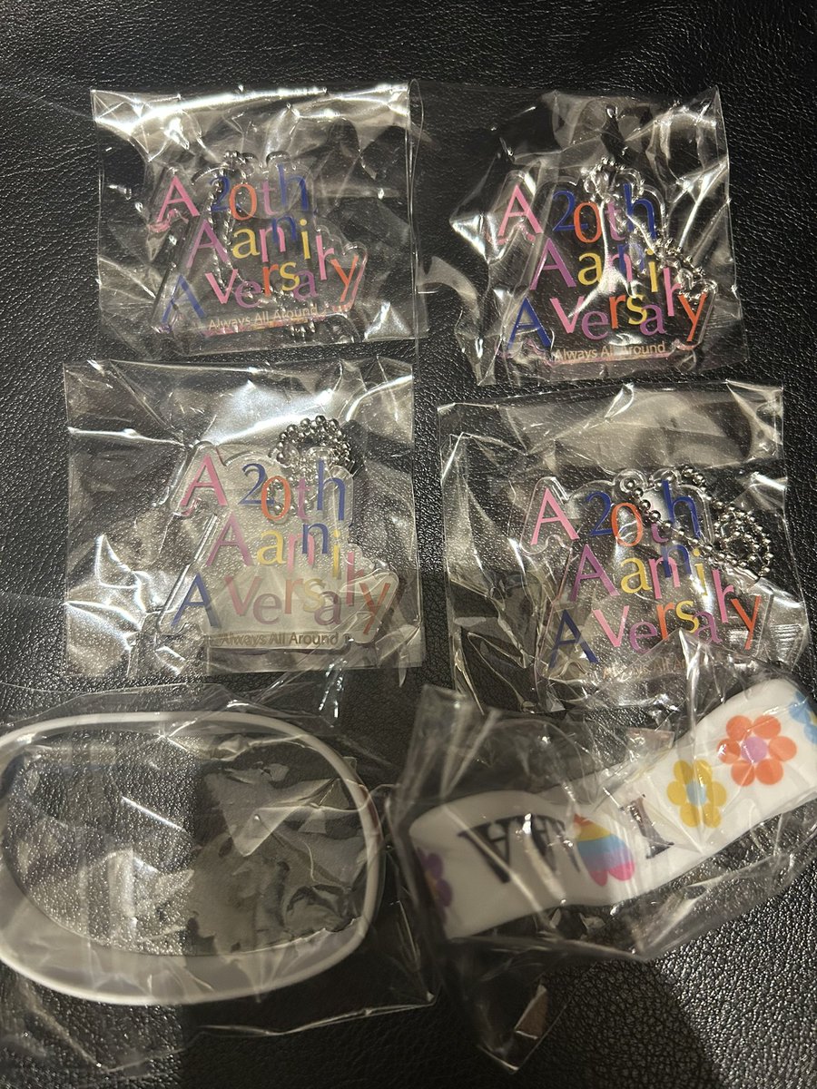 AAA79157276's tweet photo. AAAカプセルトイ交換
譲　画像のもの
求　宇野ちゃんアクキー
　　宇野ちゃんアクリルチャーム

現地希望です。
よろしくお願いします。

#AAA
#AAAグッズ交換
#AlwaysAllAround https://t.co/DjkgUleBfv