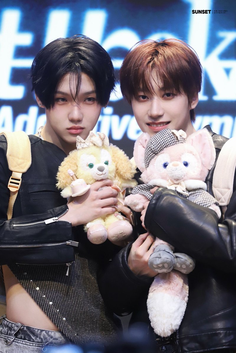 𝑺𝒖𝒏𝒔𝒆𝒕. tweet media