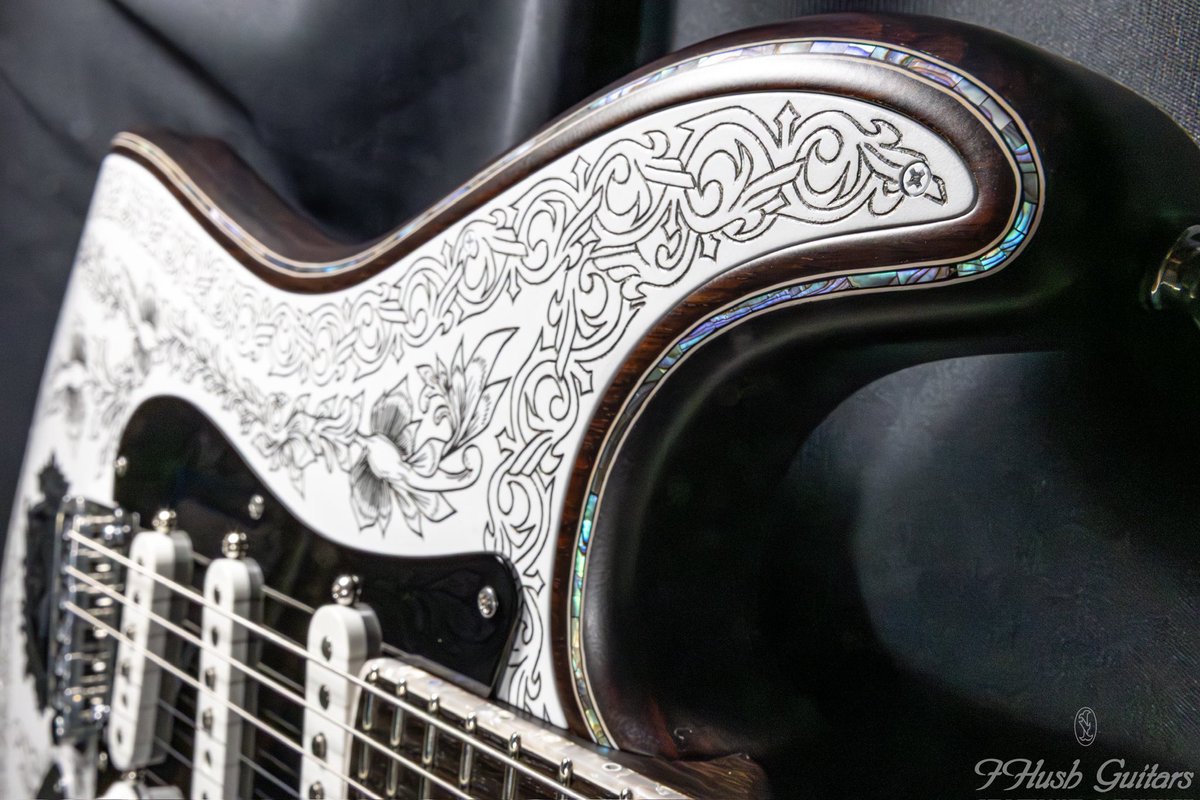 ST UNICORN All Rosewood / Bottom's Up Guitars 20th Anniversary