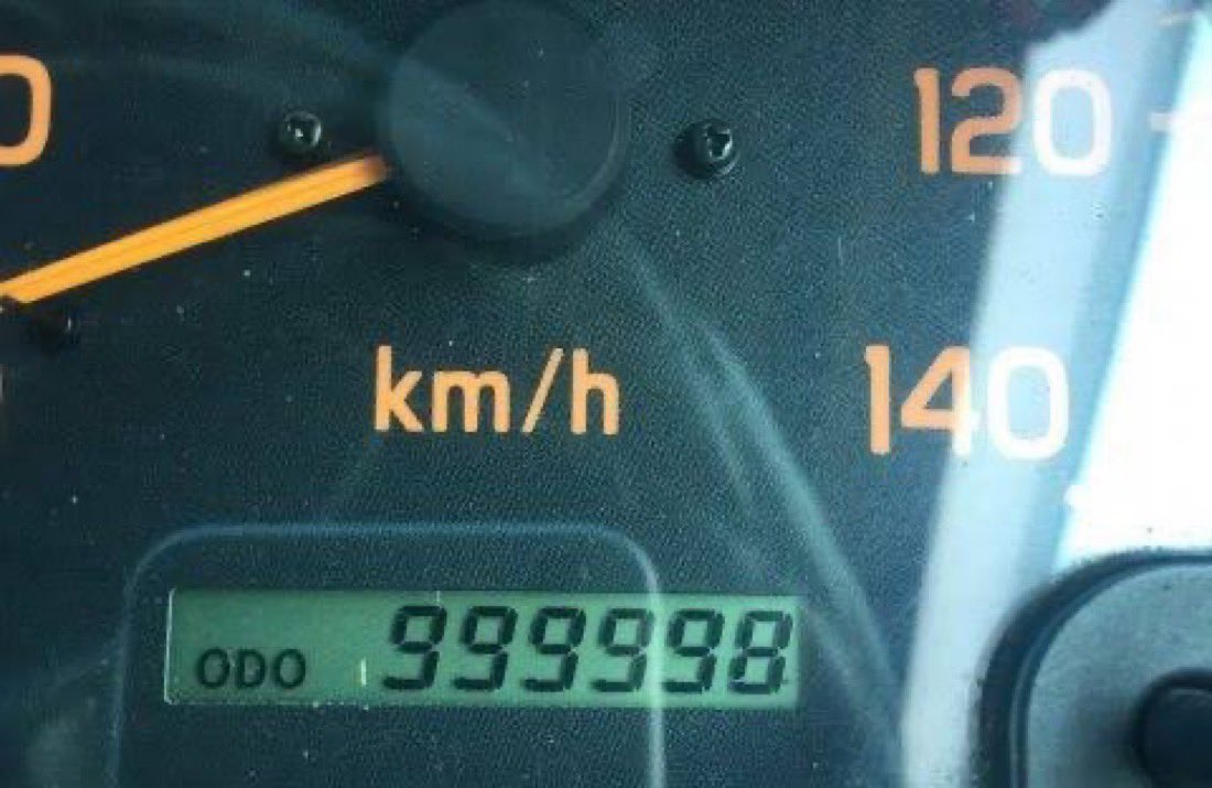 商用車メーカーの中の人 tweet media