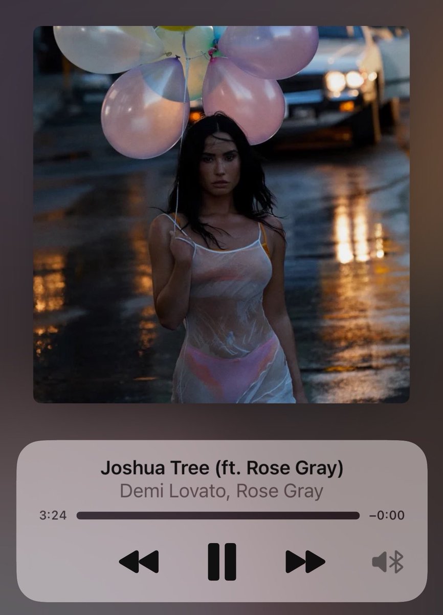 rurib's tweet photo. Ok let’s go - Demi got bops https://t.co/cBVFIn6iVU