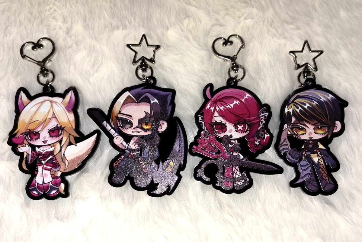 #ろこぱ6 にて頒布予定のGALクロマアクキーが届きました💖💖己の技術では上手く撮れないのですが見て〜‼️‼️